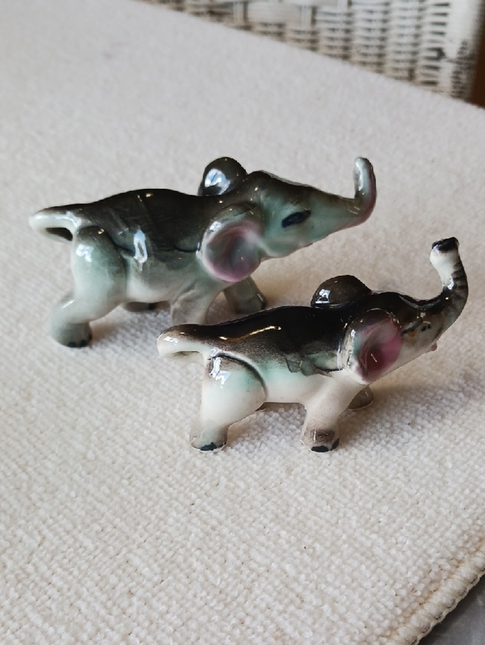Vintage~ Ceramic Elephant Figurines- adorable lot of 7 - Picture 14 of 16